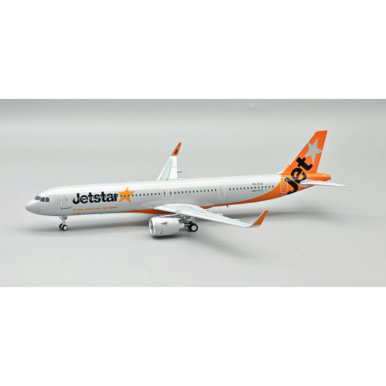 1/200 JETSTAR AIRWAYS AIRBUS A321-251NX VH-OLQ WITH STAND B-A321-JQ-LQ