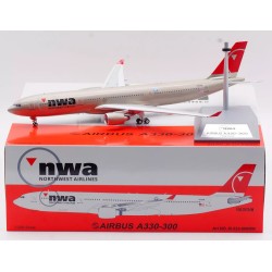 1/200 NORTHWEST AIRLINES AIRBUS A330-323 N806NW WITH STAND B-333-806NW