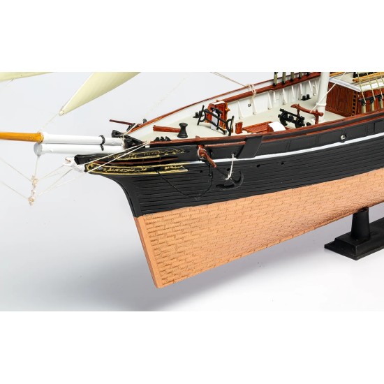 1/130 CUTTY SARK PLASTIC MODEL KIT A09253V