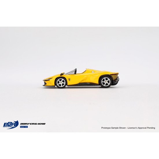 1/64 FERRARI DAYTONA SP3 GIALLO MODENA