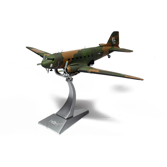 1/72 DOUGLAS AC-47 GUNSHIP SPOOKY 71 VIETNAM 1969 AA38212A 1/72 DOUGLAS AC-47 GUNSHIP SPOOKY 71 VIETNAM 1969 AA38212A