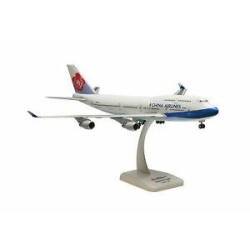 HO1066GR - 1/200 CHINA AIRLINES 747-400 WITH GEAR HO1066GR - 1/200 CHINA AIRLINES 747-400 WITH GEAR