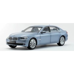 KY8782BW - 1/18 BMW 7 SERIES ACTIVE HYBRID BLUE WATE KY8782BW - 1/18 BMW 7 SERIES ACTIVE HYBRID BLUE WATE