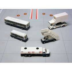 1/200 AIRPORT SERVICE VEHICLES G2APS450 1/200 AIRPORT SERVICE VEHICLES G2APS450