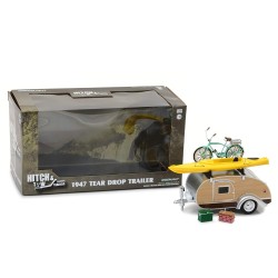 GL18430-A - 1/24 TEARDROP TRAILER WITH ROOF RACK, BICYCLE, KAYAK, COOLER AND PICNIC BASKET