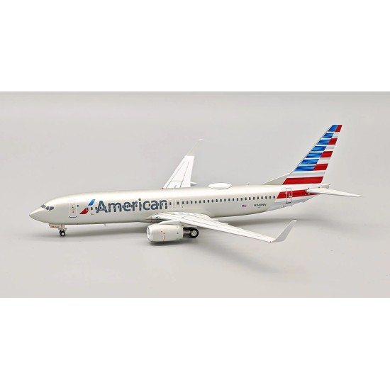 1/200 AMERICAN AIRLINES BOEING 737-823 N840NN WITH STAND IF738AA1125