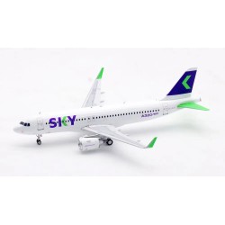 1/200 SKY AIRLINE AIRBUS A320-251N CC-AZC WITH STAND IFEAVAZC 1/200 SKY AIRLINE AIRBUS A320-251N CC-AZC WITH STAND IFEAVAZC