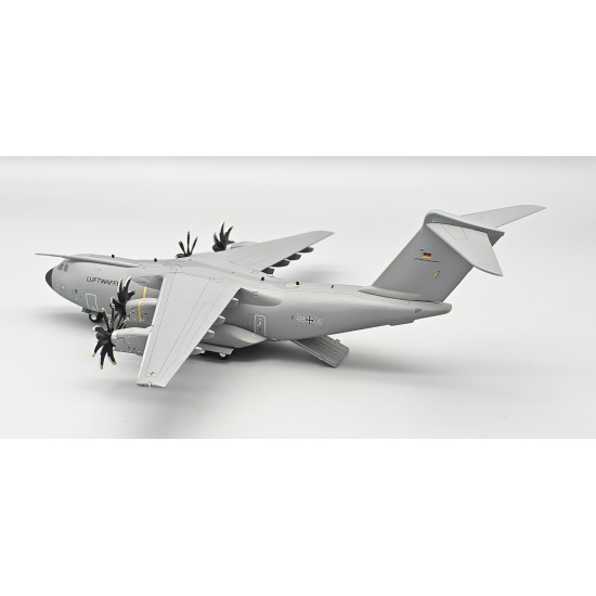 1/200 GERMANY - AIR FORCE AIRBUS A400M ATLAS REG 5401 WITH STAND 1/200 GERMANY - AIR FORCE AIRBUS A400M ATLAS REG 5401 WITH STAND