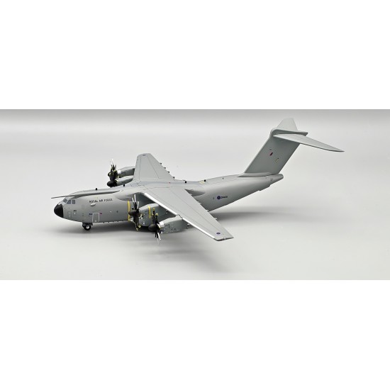 1/200 UK - AIR FORCE AIRBUS A400M ATLAS REG.: ZM401 WITH STAND NEW TOOLING 1/200 UK - AIR FORCE AIRBUS A400M ATLAS REG.: ZM401 WITH STAND NEW TOOLING