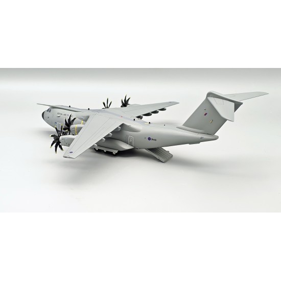 1/200 UK - AIR FORCE AIRBUS A400M ATLAS REG.: ZM401 WITH STAND NEW TOOLING 1/200 UK - AIR FORCE AIRBUS A400M ATLAS REG.: ZM401 WITH STAND NEW TOOLING