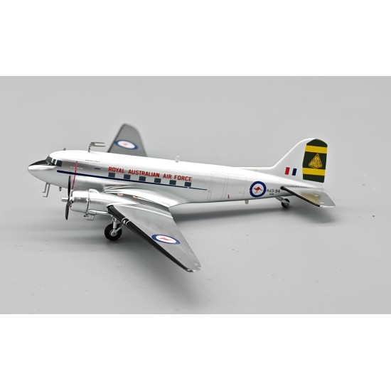 1/200 HISTORICAL AIRCRAFT RESTORATION SOCIETY DOUGLAS C-47B SKYTRAIN (DC-3) VH-EAF WITH STAND ONLY 144 MODELS
