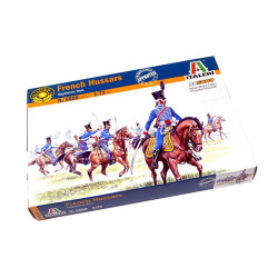 1/72 FRENCH HUSSARS (PLASTIC KIT) 6008
