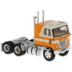 IX64TR017 - 1/64 GMC ASTRO 95 ORANGE/BEIGE 1970 IX64TR017 - 1/64 GMC ASTRO 95 ORANGE/BEIGE 1970