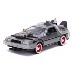 1/24 BACK TO THE FUTURE III TIME MACHINE DELOREAN WITH WORKING LIGHTS