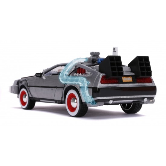 1/24 BACK TO THE FUTURE III TIME MACHINE DELOREAN WITH WORKING LIGHTS