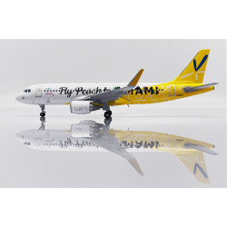 1/200 PEACH AVIATION AIRBUS A320 FLY PEACH TO AMAMI REG: JA0 EW2320014 1/200 PEACH AVIATION AIRBUS A320 FLY PEACH TO AMAMI REG: JA0 EW2320014