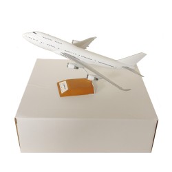 1/200 BLANK B747-400 (PW)