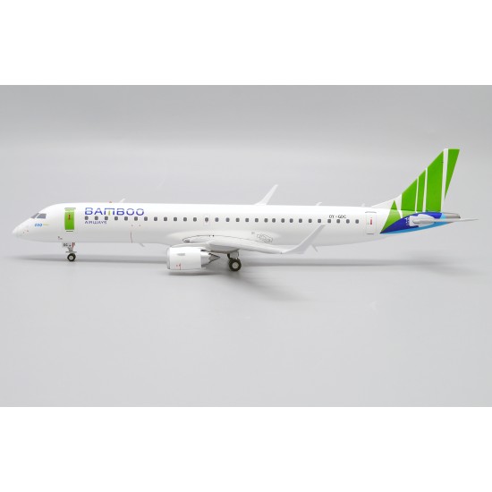 1/200 BAMBOO AIRWAYS EMBRAER 190-200LR REG: OY-GDC WITH STAND XX20067
