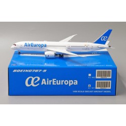 1/400 AIR EUROPA BOEING 787-9 DREAMLINER EC-MTI W/ ANTENNA XX4053