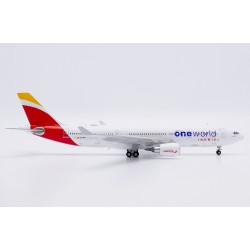 1/400 IBERIA AIRBUS A330-200 ONEWORLD REG: EC-MYA WITH ANTENNA XX40619