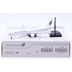 1/400 AIR NEW ZEALAND BOEING 777-300ER ALL WHITE ZK-OKU WITH ANTENNA XX40646