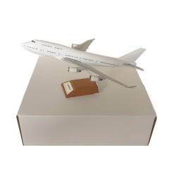 1/200 BLANK B747-400 (GE)