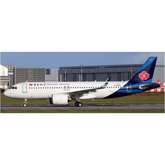 1/400 QINGDAO AIRLINES AIRBUS A320NEO REG: B-302P WITH ANTEN