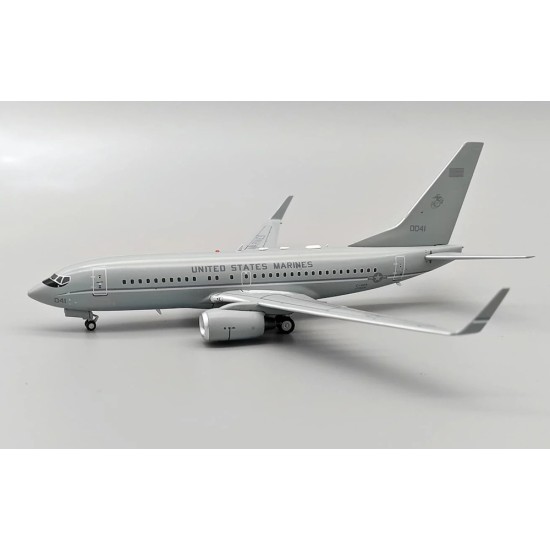 1/200 737-7AFC C-40A UNITED STATES MARINES 170041 WITH STAND JF-737-7-004