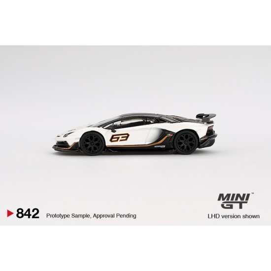 1/64 LAMBORGHINI AVENTADOR SVJ 63 BIANCO ASOPO (LHD)