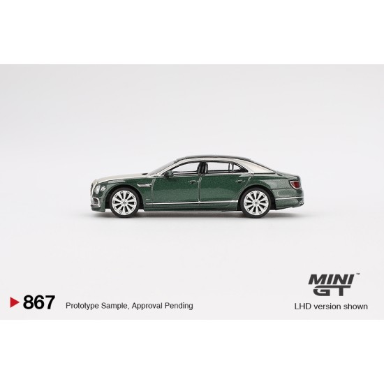 1/64 BENTLEY FLYING SPUR WHITE SAND VERDANT (LHD)