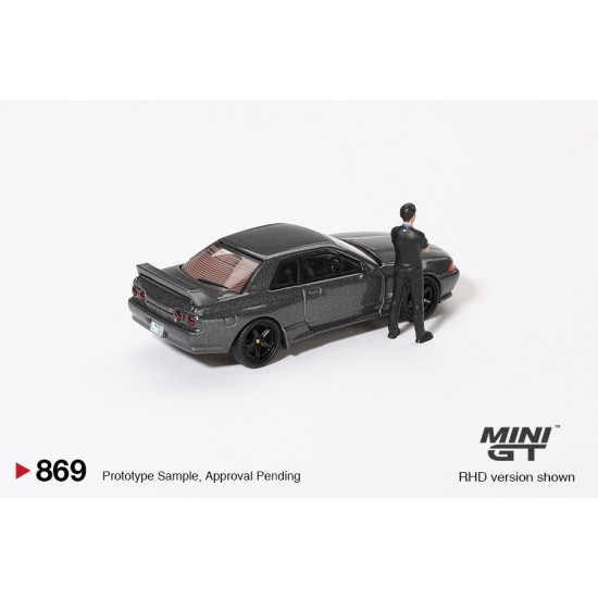 1/64 NISSAN SKYLINE GT-R (R32) NISMO GUNMETAL WITH MATSUDA FIGURE (RHD) TSUGIO MATSUDA COLLECTION