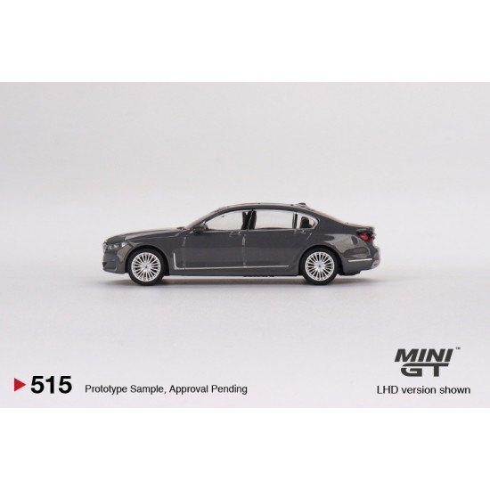 1/64 BMW 750LI XDRIVE BERNINA GREY AMBER EFFECT (RHD) MGT00515-R