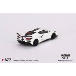1/64 CHEVROLET CORVETTE Z06 2023 ARCTIC WHITE (LHD) MGT00677-L 1/64 CHEVROLET CORVETTE Z06 2023 ARCTIC WHITE (LHD) MGT00677-L