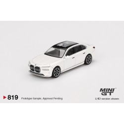1/64 BMW I7 XDRIVE 60 MINERAL WHITE (RHD) MGT00819-R 1/64 BMW I7 XDRIVE 60 MINERAL WHITE (RHD) MGT00819-R