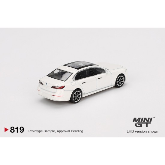 1/64 BMW I7 XDRIVE 60 MINERAL WHITE (RHD) MGT00819-R 1/64 BMW I7 XDRIVE 60 MINERAL WHITE (RHD) MGT00819-R