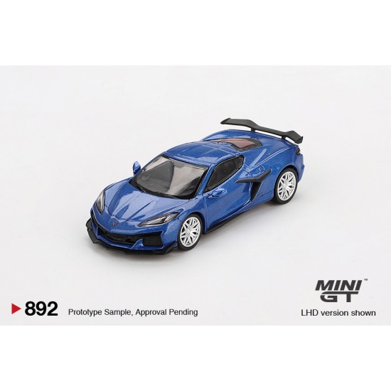 1/64 CHEVROLET CORVETTE Z06 2023 ELKHART LAKE BLUE METALLIC (RHD)