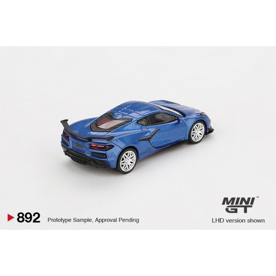 1/64 CHEVROLET CORVETTE Z06 2023 ELKHART LAKE BLUE METALLIC (RHD)