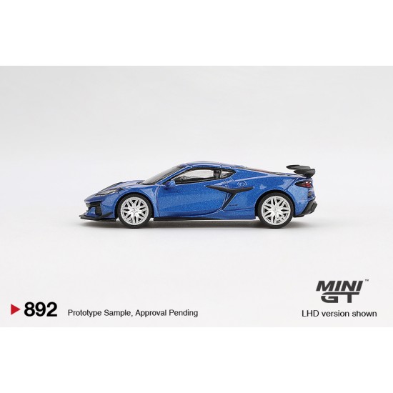 1/64 CHEVROLET CORVETTE Z06 2023 ELKHART LAKE BLUE METALLIC (RHD)