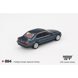 1/64 BMW 750IL SORRENTO BLUE METALLIC (RHD)