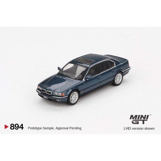 1/64 BMW 750IL SORRENTO BLUE METALLIC (LHD)