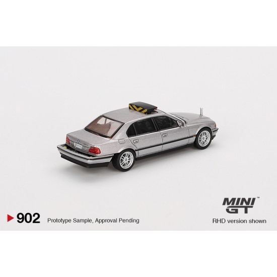 1/64 BMW 750IL TOMORROW NEVER DIES (RHD) JAPANESE BLISTER PACKAGING