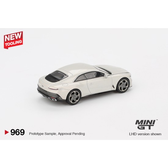 1/64 BENTLEY BATUR BONNEVILLE PEARL (LHD)