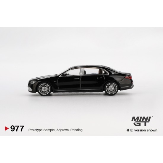 1/64 MERCEDES-MAYBACH S 680 BLACK (RHD)