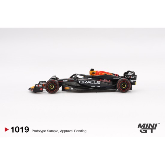 1/64 ORACLE RED BULL RACING RB20 NO.11 SERGIO PEREZ 2024 F1 BAHRAIN GP 2ND PLACE BLISTER PACKAGING