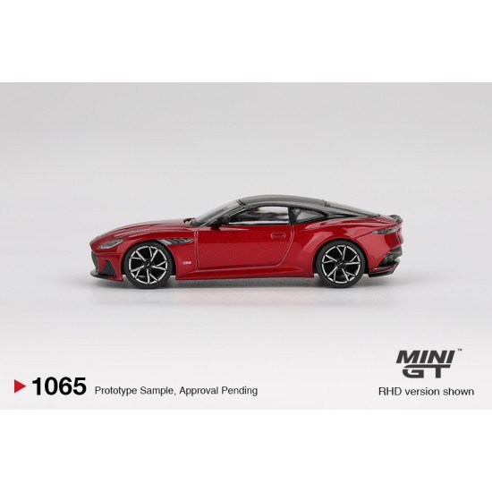 1/64 ASTON MARTIN DBS HYPER RED (LHD)