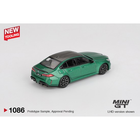 1/64 BMW M5 (G90) ISLE OF MAN GREEN METALLIC (LHD) BLISTER PACKAGING