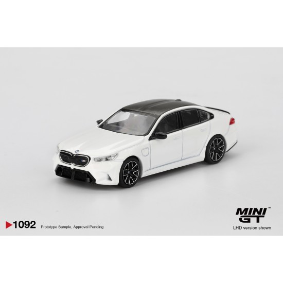 1/64 BMW M5 ALPINE WHITE (LHD)