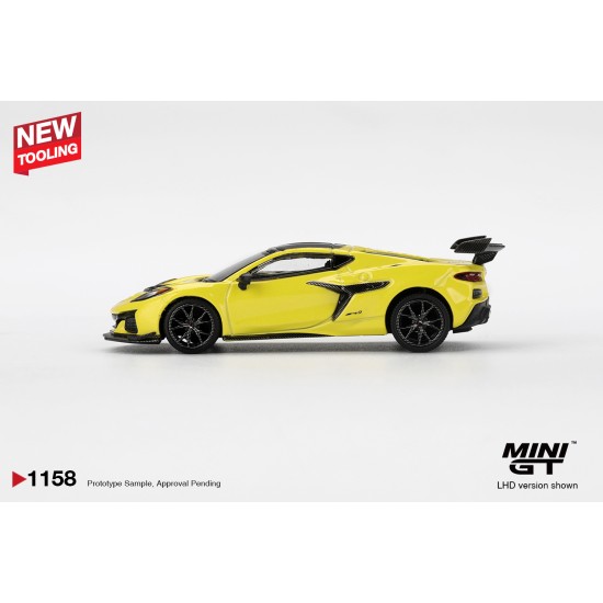 1/64 CHEVROLET CORVETTE ZR1 ACCELERATE YELLOW (LHD) BLISTER PACKAGING