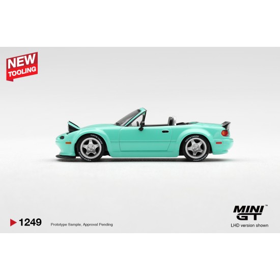 1/64 MAZDA MX-5 (NA) PANDEM MINT GREEN (RHD)