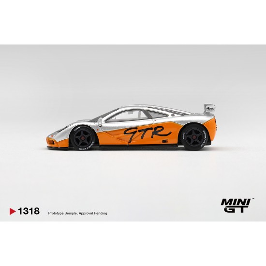 1/64 MCLAREN F1 GTR 1995 PRESENTATION